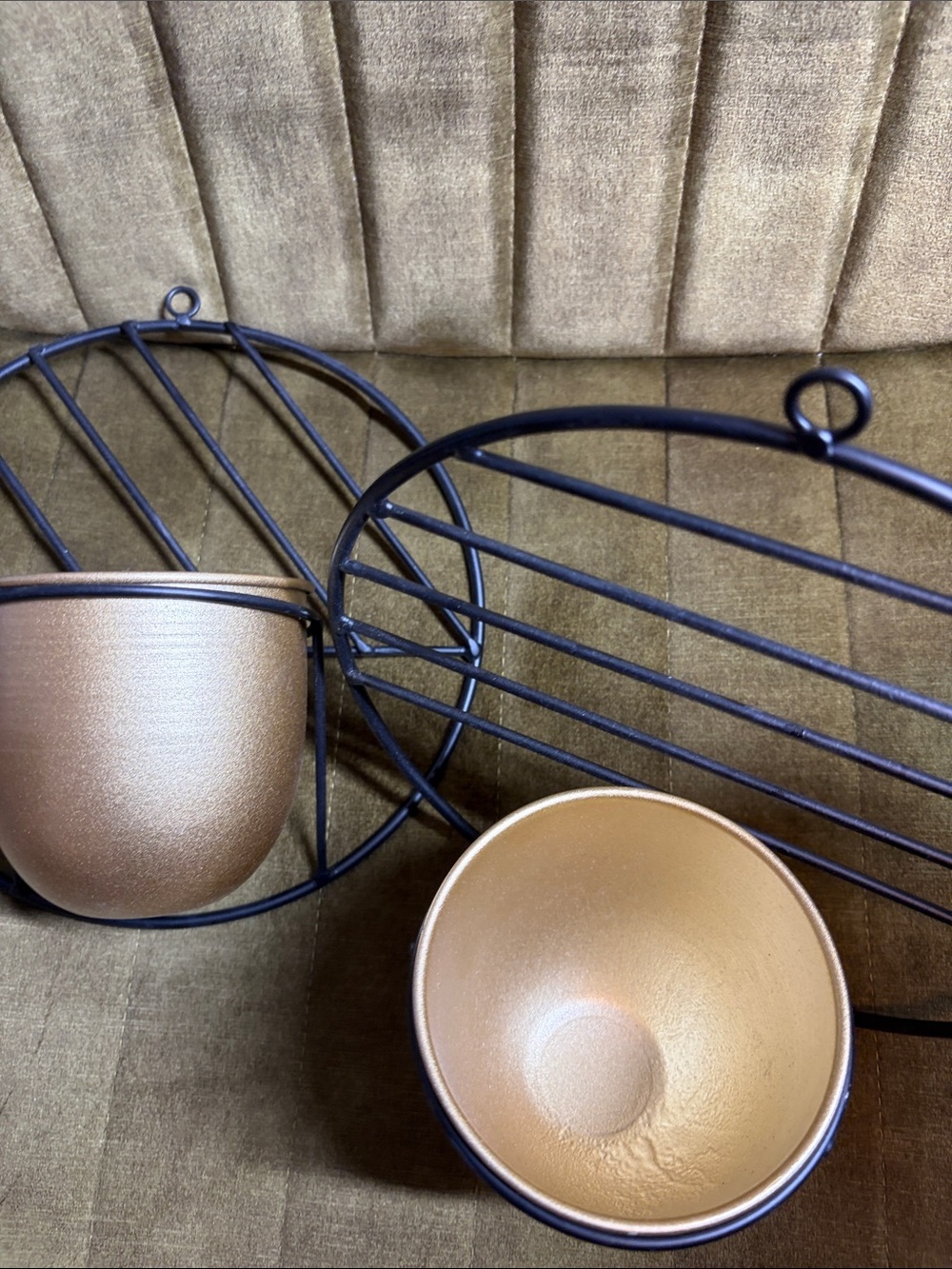 two modern gold and black small wall planters - Picture 4 of 5
